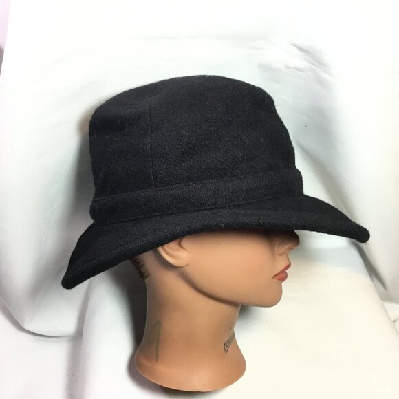 Tilley Endurables Wool Winter Hat Unisex Black Earflaps Buckle Outdoors REI - Picture 4 of 10